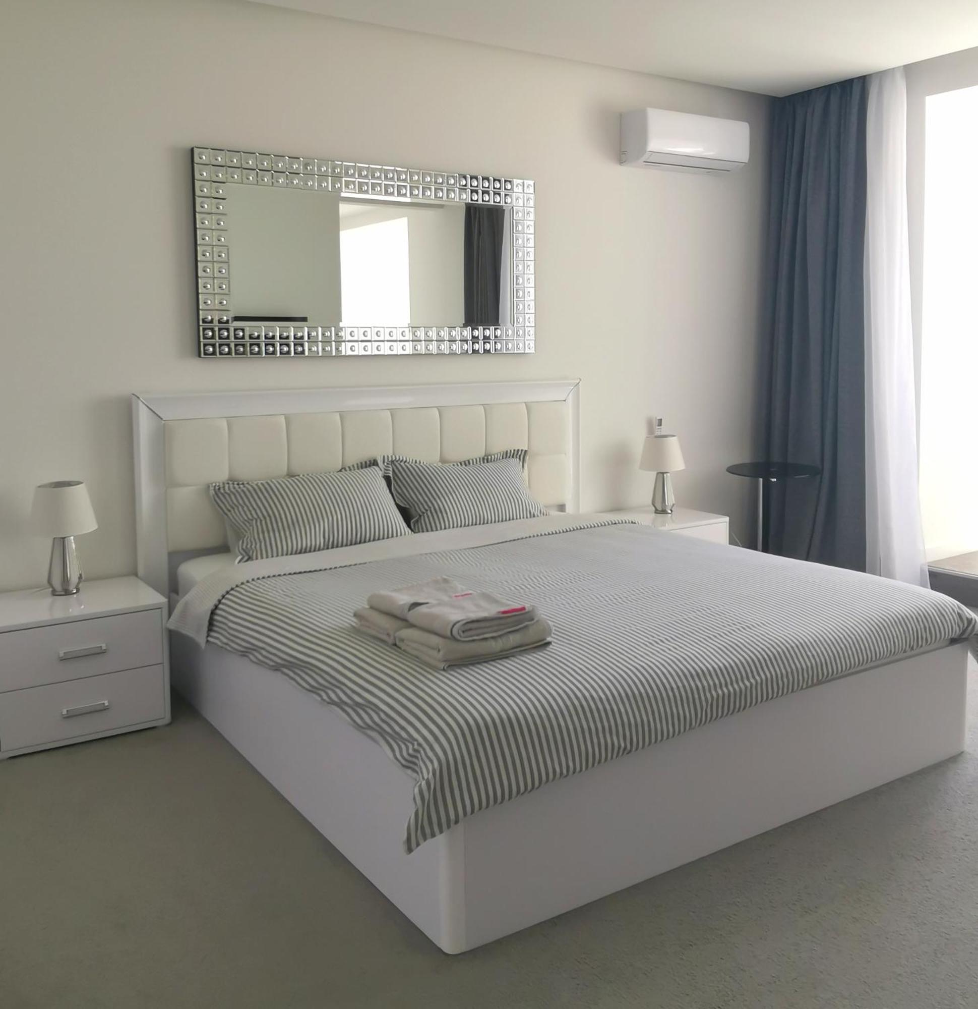 Stylish Riverside Apartments In Riviera Complex Mykolaiv Exterior foto